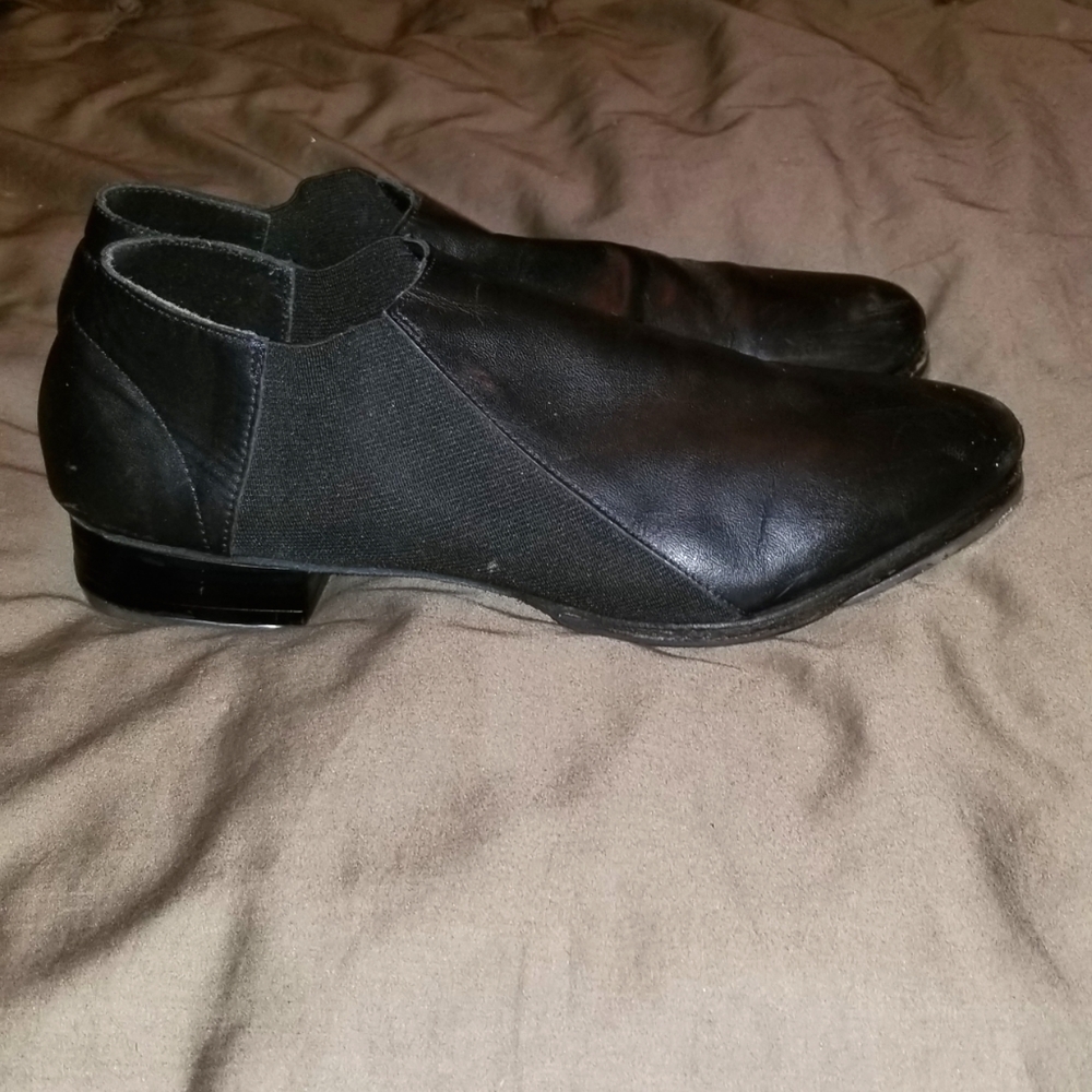 Women's sz 10.5 M Tap jazz dance black leather shoes. Leo's ULTRATONE